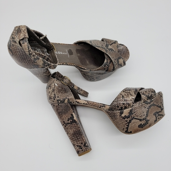 Carmen Platform Leather Sandals Jeffrey Campbell 9 - Picture 2 of 13